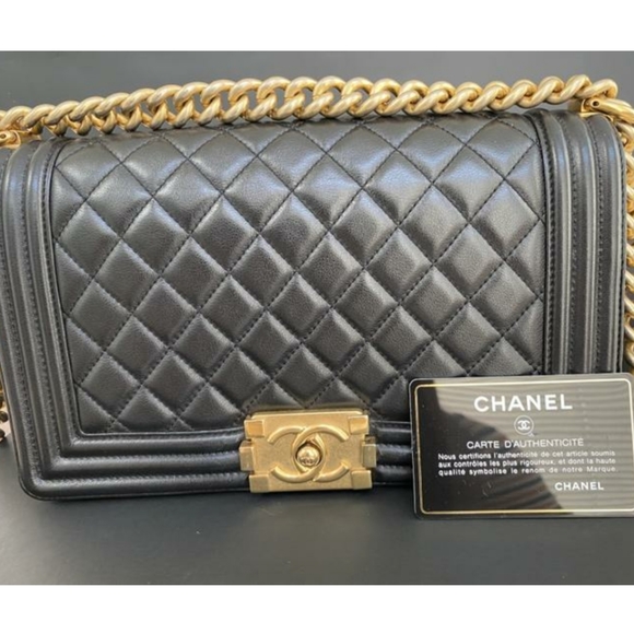 100% Auth CHANEL Boy Le Medium Black Lambskin Bag - Picture 2 of 8